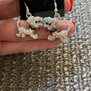 NWT Darling puppy dog pierced earrings bling!!!!